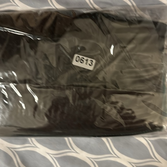 Unbranded Toboggan Green and Black - Picture 5 of 5